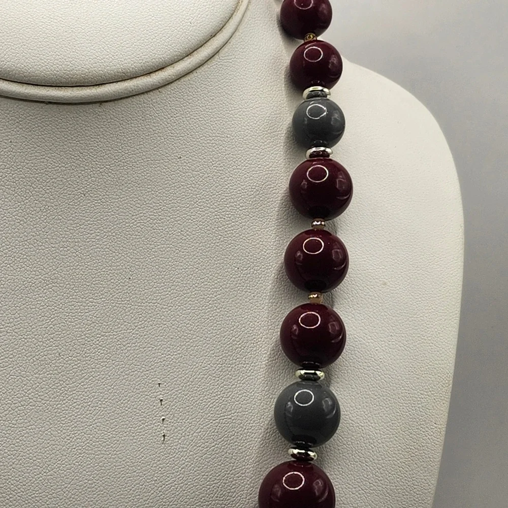 Vintage Maroon and Grey Beaded Necklace with Silver Tone Spacers and‎ Spring